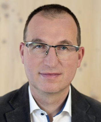 izr. prof. dr. Boštjan Lesar