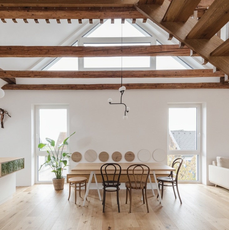 Prenova mansarde, Mengeš